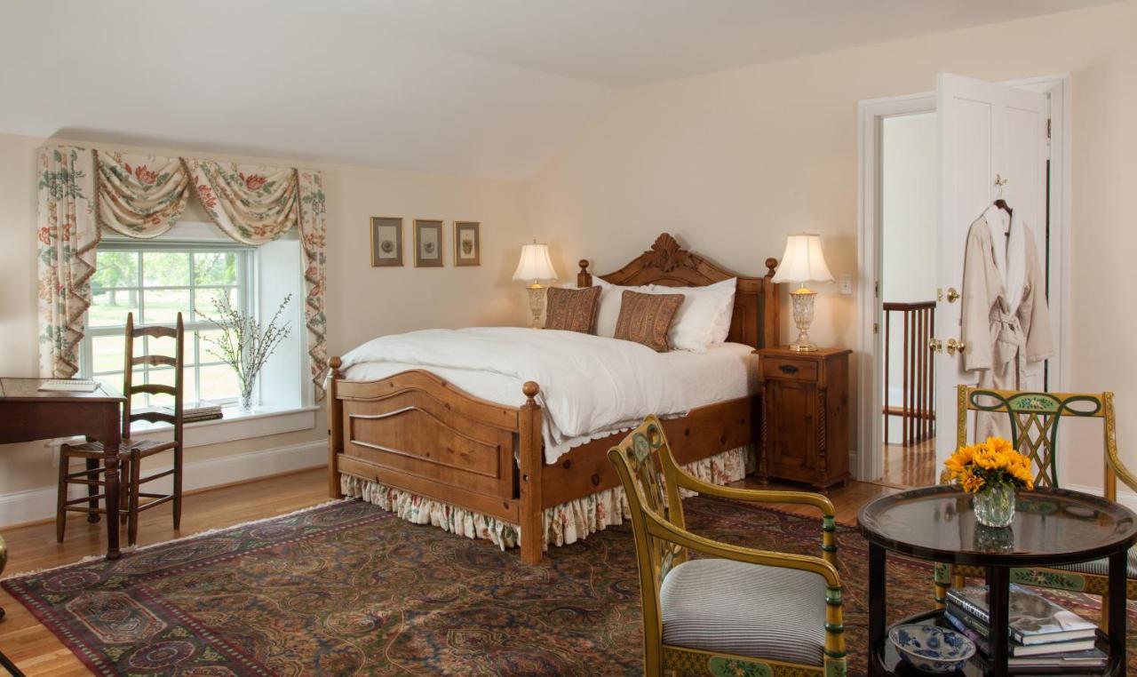 Inn At Warner Hall Глостер Экстерьер фото
